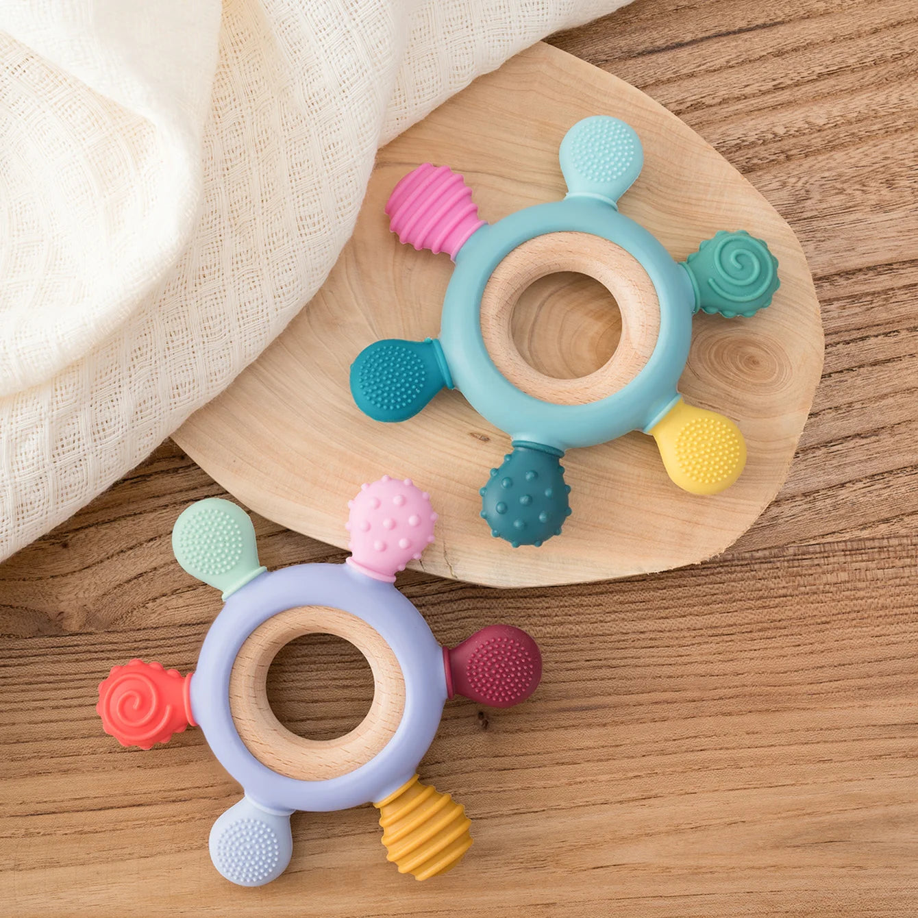 Color Kids 1PCS Silicone Baby Teether Toy BPA Free Wooden Ring Teething Chew Toy Healthy Infant Nursing Gift Newborn